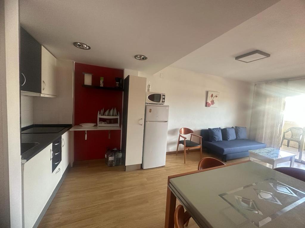 Apartment Atalaya Салоу Екстериор снимка